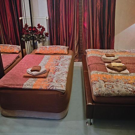 Lion Homestay Мюнхен Номер фото