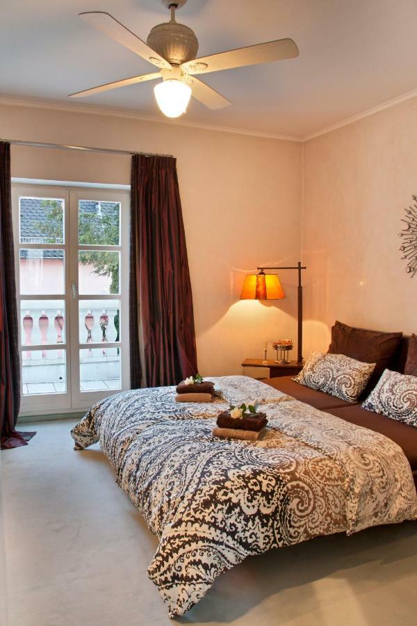 Lion Homestay Мюнхен Экстерьер фото